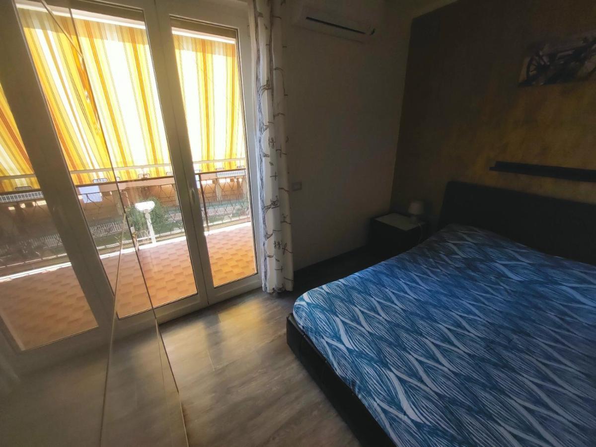 Apartamento Casa Laura Ventimiglia Exterior foto