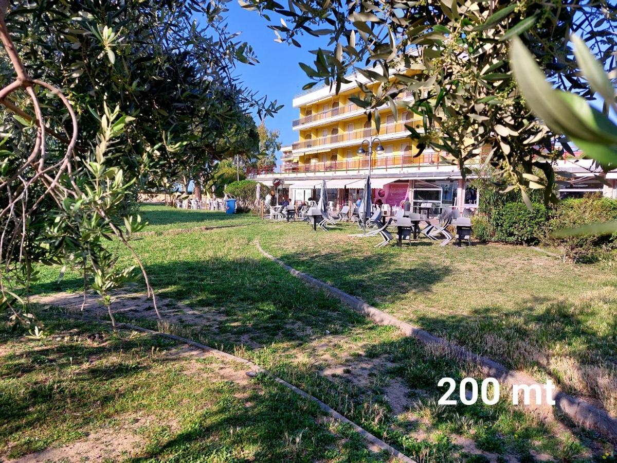 Apartamento Casa Laura Ventimiglia Exterior foto