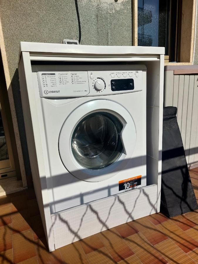 Apartamento Casa Laura Ventimiglia Exterior foto